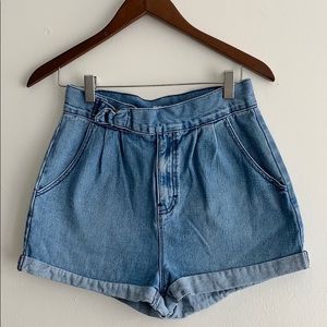Urban Outfitters - BDG pleaded Shorts